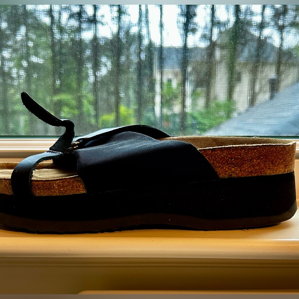 Naot sandals - Picture 6 of 6